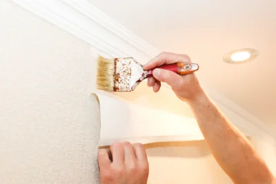 Pose de papier peint à Trungy — revêtements muraux et toiles de verre